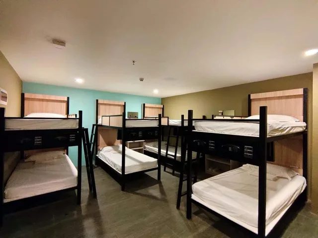 Private, 8 Bunk Beds, 4 Bunk Beds، Felicity Island Hotel 1/1