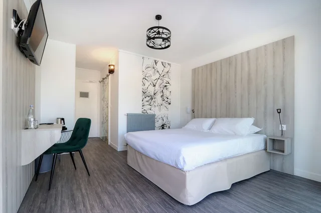 Superior, Queen Bed, Pool Side, Terrace، Best Western Hotel Le Bellevue 1/4