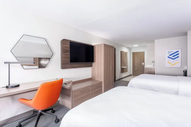 غرفة قياسية بسرير كوين، Holiday Inn Express Hotel And Suites Lancaster 7/10