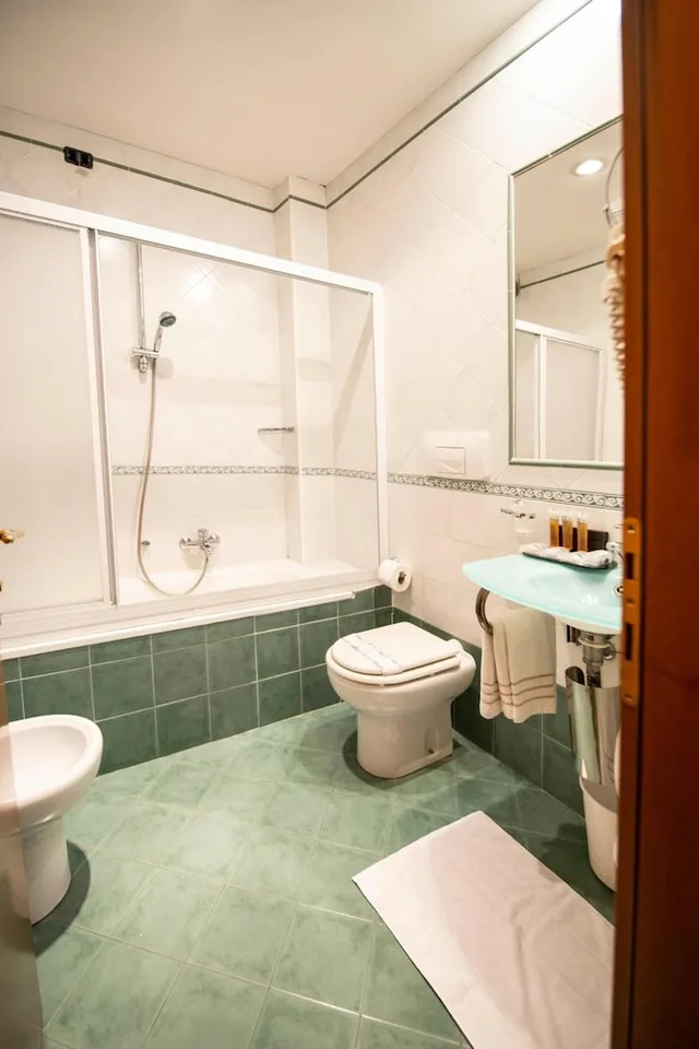 غرفة ثلاثية بسرير مزدوج وسرير فردي، Hotel Estense 5/7