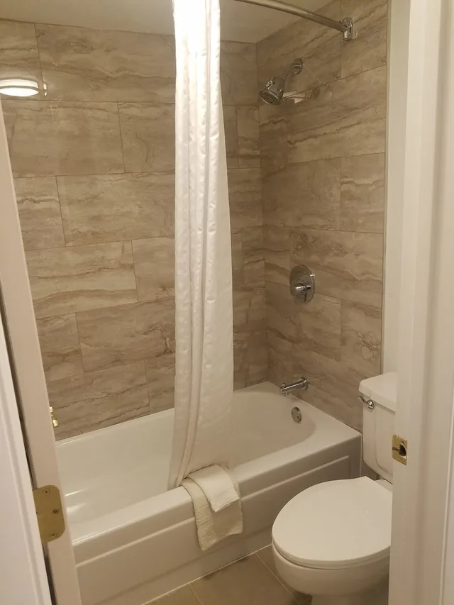 1 Bedroom, Suite, King Bed, Sofa, Country Inn & Suites By Radisson Hoffman Estates Il 2/2