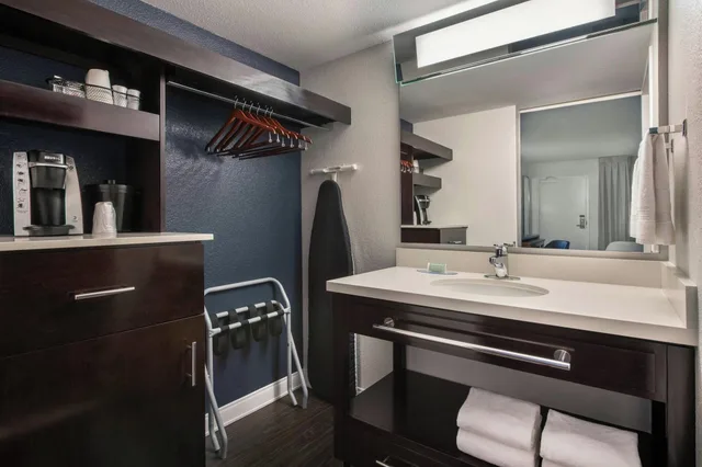 غرفة رباعية بسريرين كوين، Fairfield Inn By Marriott Anaheim Resort 9/10