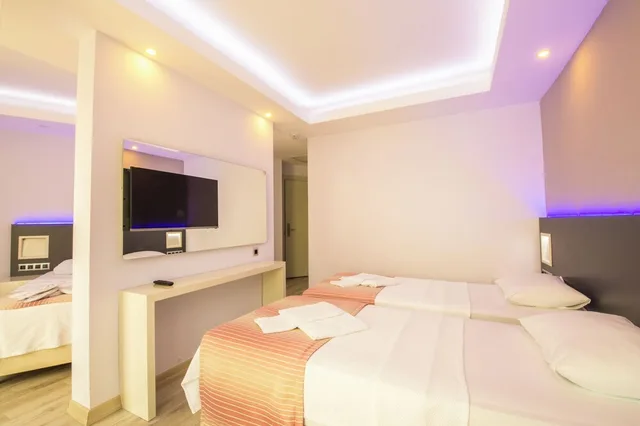 Room, Triple, Datca Sapphire Hotel 1/10