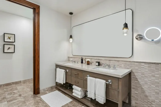 Fire, Park, Guest Room, 2 Queen Beds, Balcony، The St. Regis Deer Valley 6/6