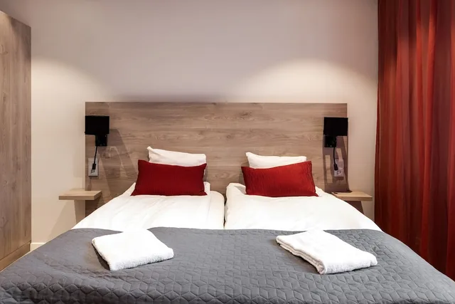 غرفة قياسية ثلاثية بحمام مشترك، Dream - Luxury Hostel 5/7