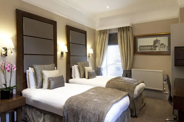 غرفة تنفيذية بسرير مزدوج أو سريرين منفصلين، Strathmore Hotel - Gem Hotel 2/4