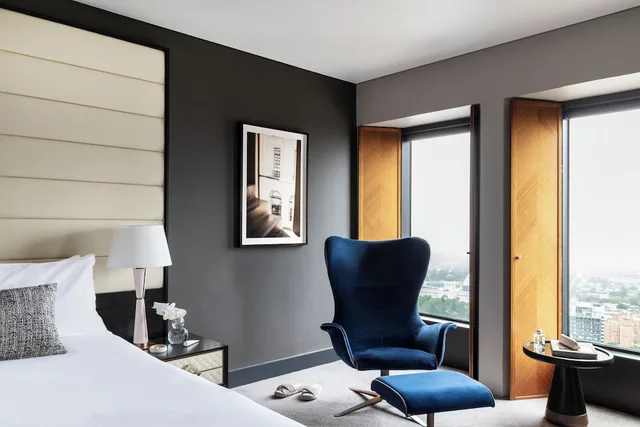 Luxury, King Bed, City or Bay View, Corner، Sofitel Melbourne On Collins 3/3