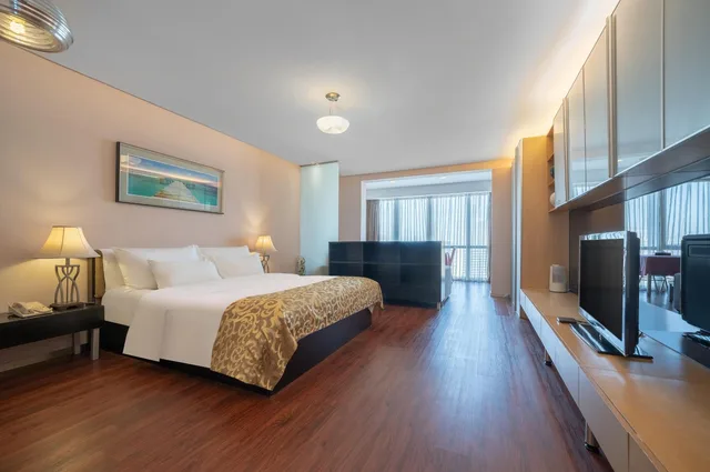 Room, Queen Bed, Sea View, Qingdao Housing International Hotel 1/1