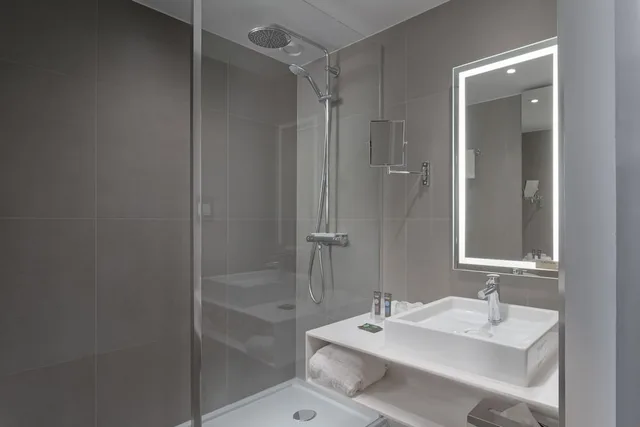 غرفة بريميوم تنفيذية بسرير كوين، Novotel London Excel 5/5
