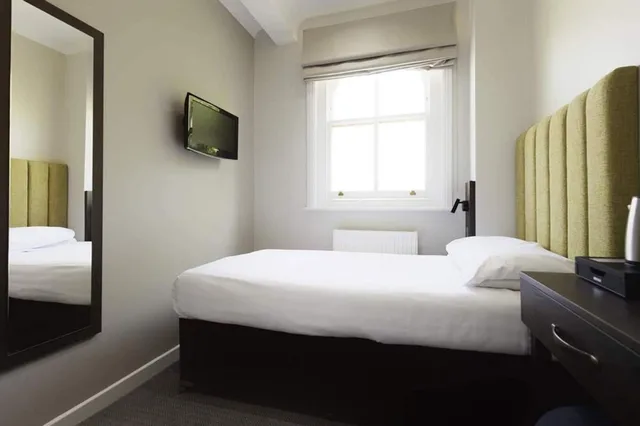 Room, Single, External Bathroom، GARDEN COURT HOTEL 7/10