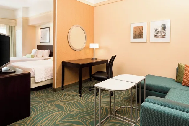 جناح بسريرين كوين مع سرير سحّاب إضافي، Springhill Suites Cheyenne 3/6