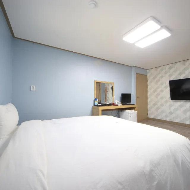 جناح بغرفتي نوم، Elysee Hotel 5/10