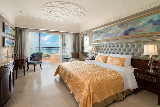 Plaza, Crowne, King Bed, Sea View, Crowne Plaza Resort Sanya Bay 1/7