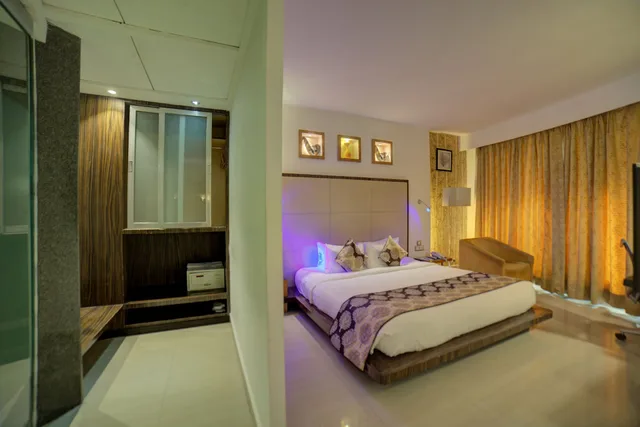 جناح تنفيذي بسرير كينج، Goldfinch Hotel Mangaluru 1/3
