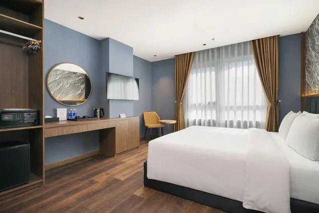 غرفة بريميير بإطلالة على المدينة بحوض استحمام، Nicecy Hotel Suites Spa 1/1