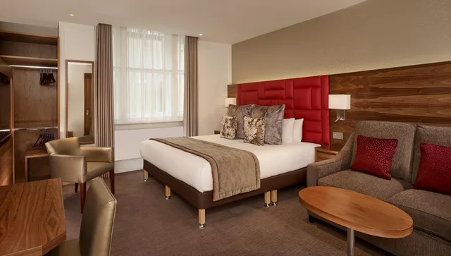 جناح بسرير مزدوج مع أريكة، Norfolk Towers Paddington 1/2