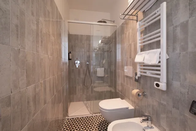غرفة كلاسيكية بسريرين منفصلين بإطلالة على البحر، Hotel Italia e Lido Rapallo 8/10