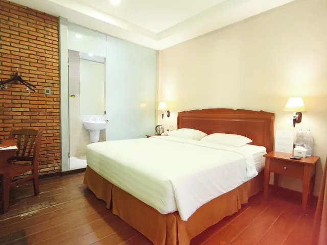 كوخ بسرير مزدوج، Thongs Inn Kualanamu Transit Hotel 2/10