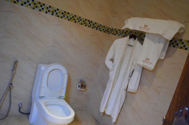 غرفة ديلوكس بسرير مزدوج، Tiffany Diamond Hotels - Mtwara 6/7