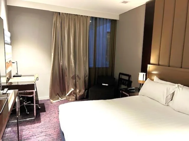 Atrium, Queen Bed، Beetson Hotel Brisbane 1/7