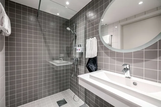 Compact, Single، Quality Hotel Grand Larvik 9/9