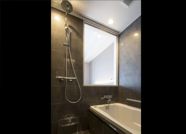 غرفة سوبيريور بسرير كينج وسرير كوين بحوض استحمام، Piazza Hotel Nara 4/4