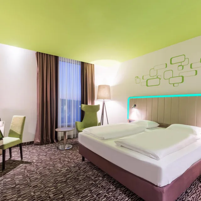 غرفة قياسية بسرير كينج، Park Inn By Radisson Neumarkt 1/5