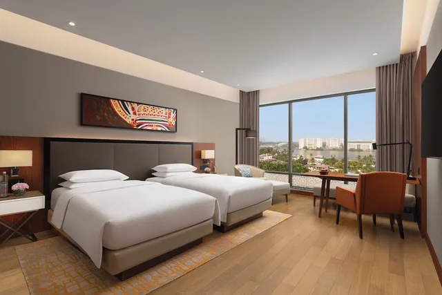 غرفة كلوب بسريرين منفصلين بشرفة، GRAND HYATT KOCHI BOLGATTY 3/10