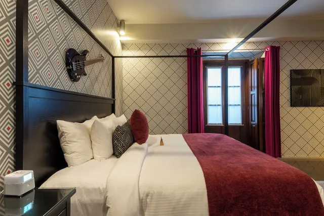 غرفة ديلوكس بسرير كينج مع أريكة، Hotel Boutique 1850 1/7