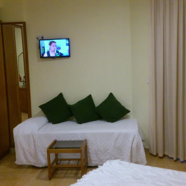 Room, Double or Twin Bed, Hotel Paloma 6/7