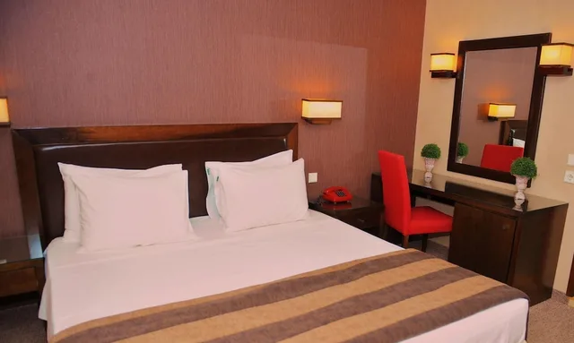 غرفة ديلوكس بسريرين منفصلين بإطلالة على البحر، Avra Hotel 1/2