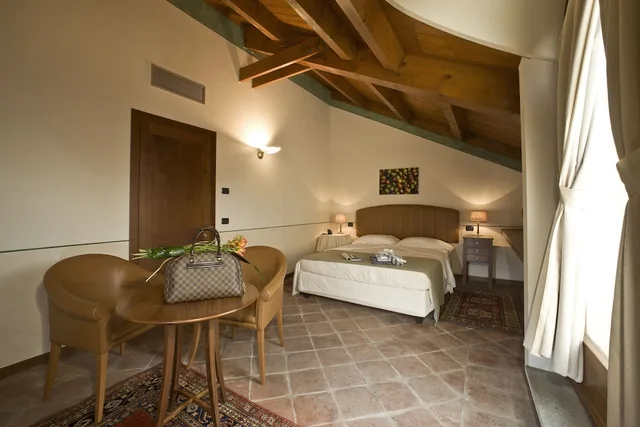 غرفة سوبيريور بسرير مزدوج، Albergo dell Agenzia 2/3