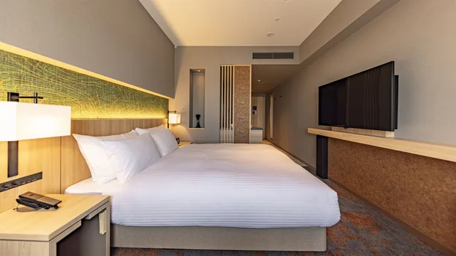 Moderate, Queen Bed، The Blossom Kumamoto 1/3