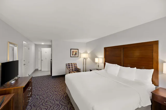 غرفة بسرير كينج، Comfort Inn & Suites Lovington, NM 1/5