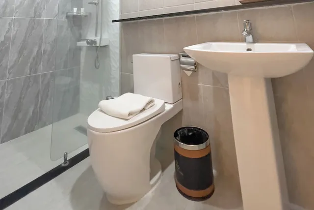 جناح بسرير كينج وسرير كوين، The Clover Hotel Angeles City managed by Cocotel 5/7