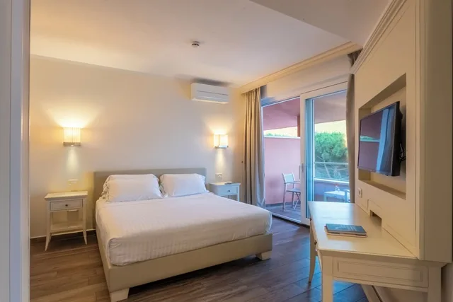 جناح جونيور بسرير كوين، Hotel Torre Di Calapiccola 4/6