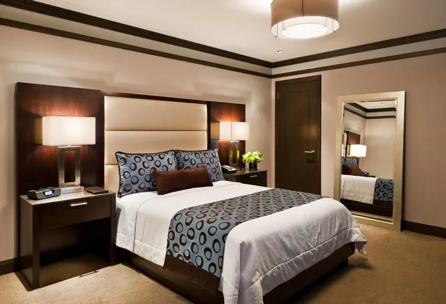 غرفة ديلوكس بسرير كوين، The Pearl New York 1/1
