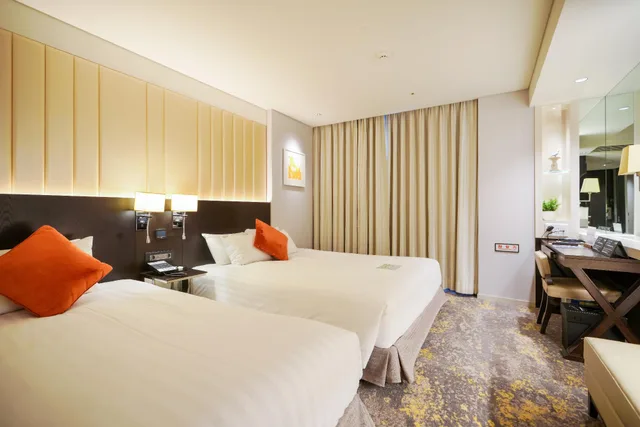 غرفة عائلية بسريرين منفصلين وسرير مزدوج وسرير فردي، Solaria Nishitetsu Hotel Seoul Myeongdong 2/3