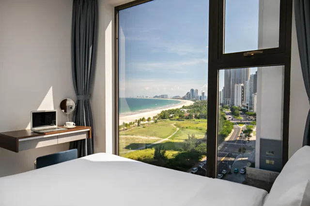 Premier, Triple, 1 Queen and 1 Single Bed, Mangata Beachfront Hotel 2/2