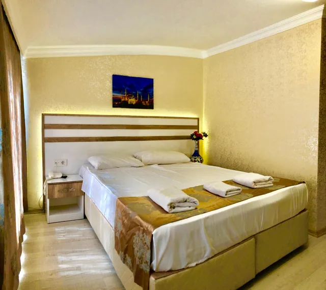 غرفة بسرير مزدوج بإطلالة على البحر، Theodian Hotel 1/3