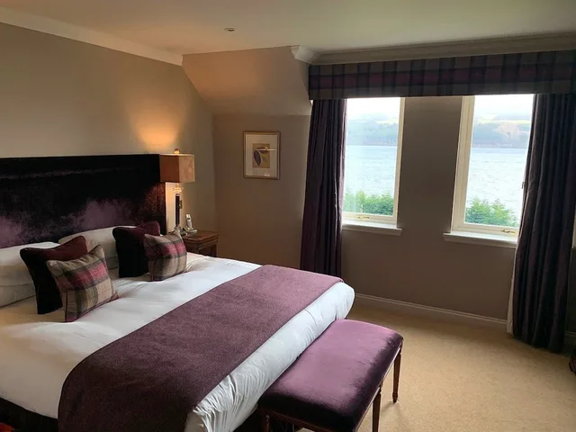 غرفة بريميوم بسريرين منفصلين بإطلالة على البحيرة، Loch Ness Cottages 2/7
