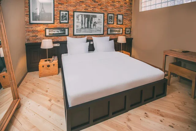 Compact, Double or Twin Bed، KISI Hotel 2/9