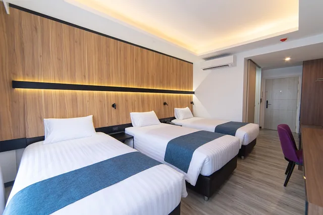 غرفة ديلوكس ثلاثية بثلاثة أسرّة، Gate43 airport hotel Bangkok (SHA Plus+) 2/7
