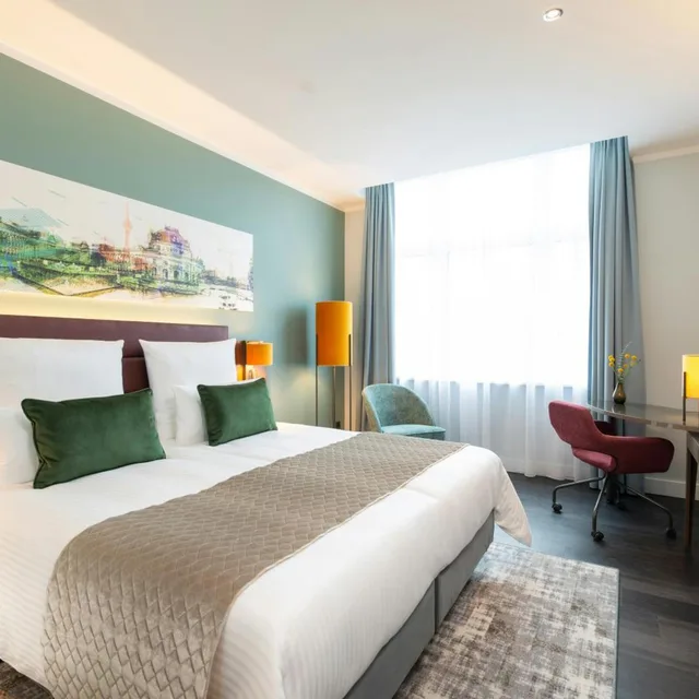 Comfort, Double or Twin Bed, Leonardo Royal Hotel Berlin Alexanderplatz 1/5