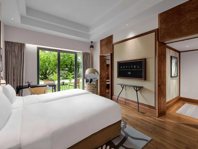 غرفة بسرير كينج بإطلالة على الحديقة، Sofitel Singapore Sentosa Resort and Spa 1/5