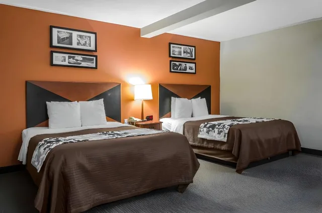 غرفة رباعية بسريرين كوين لذوي الإعاقة، Sleep Inn & Suites Ronks - Lancaster Area 2/6