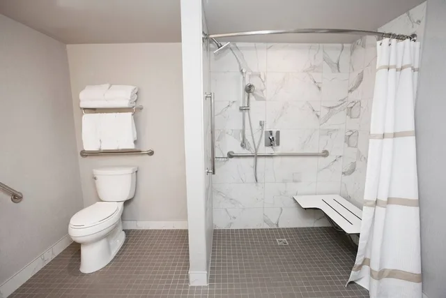 غرفة بسريرين كوين، Niagara Falls Marriott on The Falls 4/4