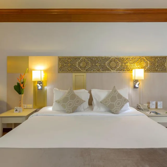 غرفة بسرير كينج بشرفة، Best Western Premier Bangtao Beach Resort & Spa 6/8