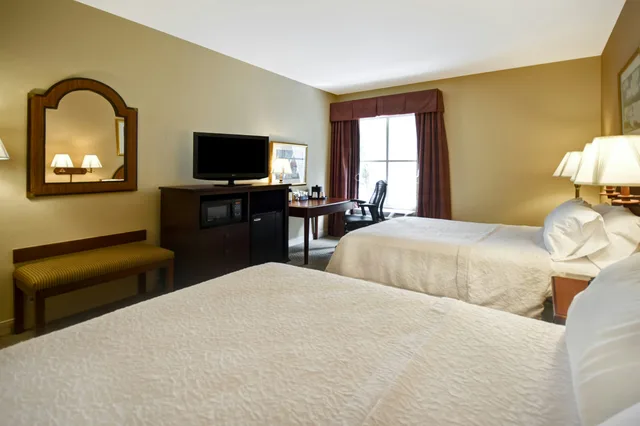 غرفة بسريرين كوين لذوي الإعاقة، Hampton Inn Suites Charleston West Ashley 6/10