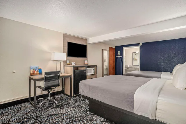 غرفة بسريرين كوين، Rodeway Inn Grand Haven - Mi 3/8